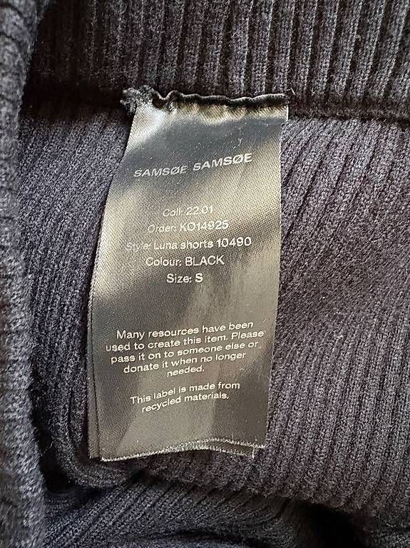 Samsøe Samsøe Pantalons: Samsoe Samsoe biker shorts – D'occasion à Zürich par sho_9b69 2