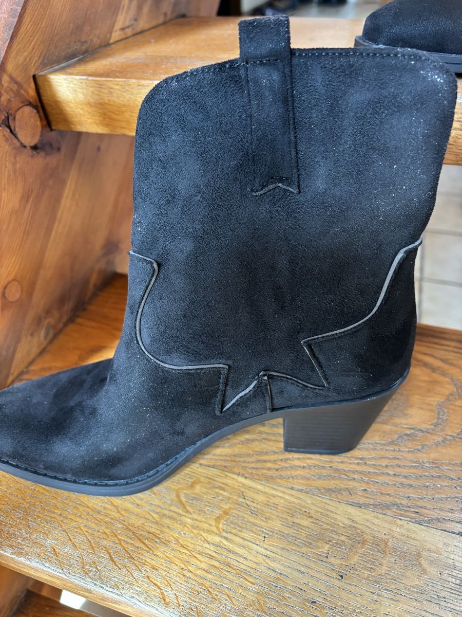 Scarpe da donna: Bottines noires – Nuovo (secondo la descrizione) da Courcelon venduto da odi_9mjv 2