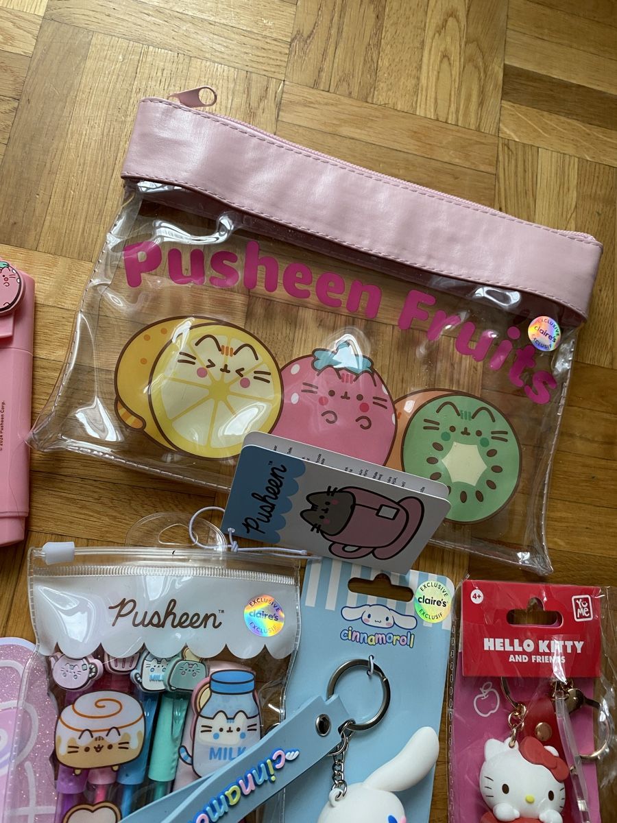Hello Kitty Blocchi: Sanrio Pusheen Massive Stationery Set Papeterie – Nuovo e nell'imballaggio originale da Givisiez venduto da dor_xb9k 4