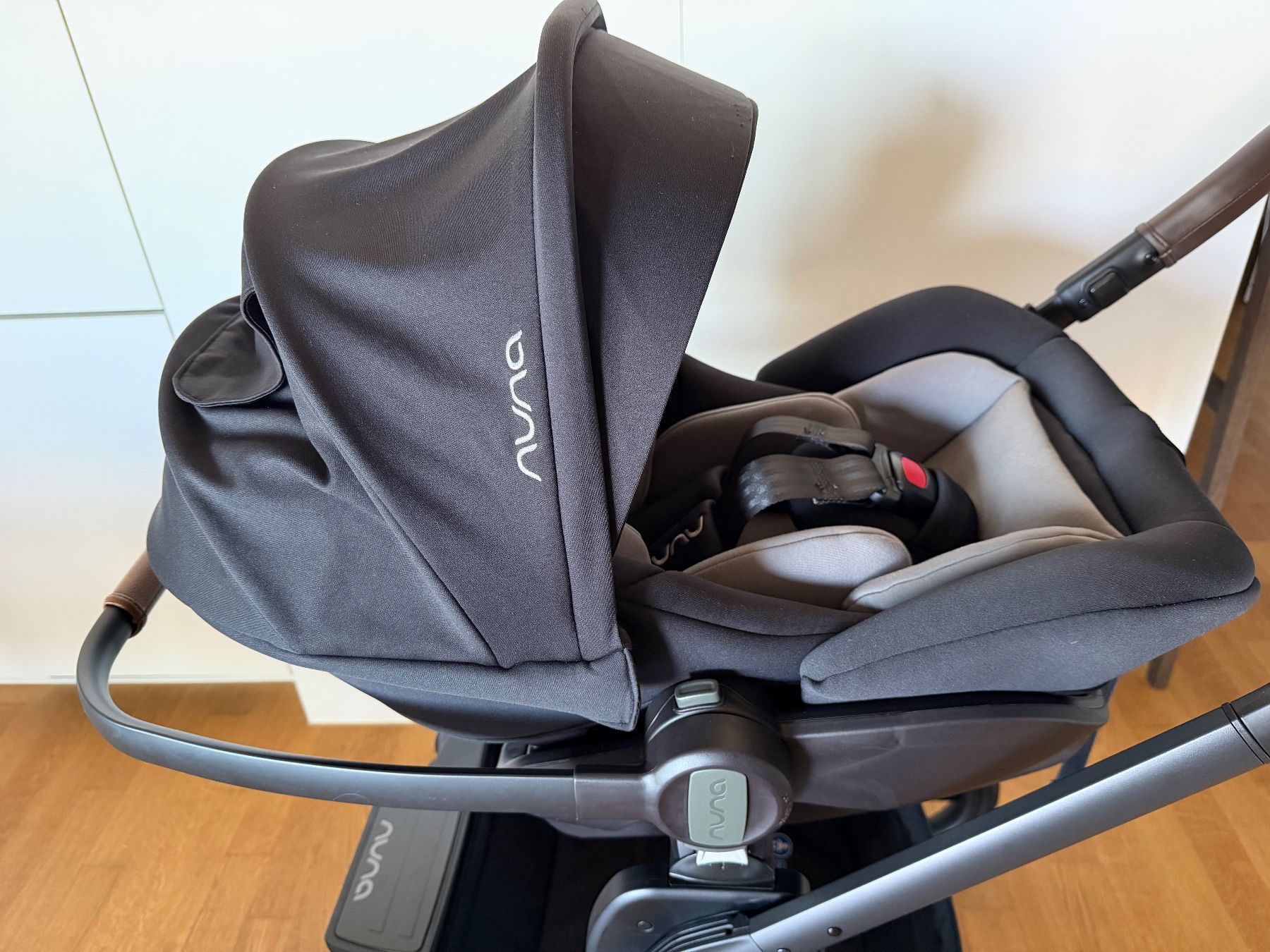 Nuna Seggiolini per auto: Nuna Arra Next - Kindersitz fürs Auto – Usato da Zürich venduto da Geraldine_26 2