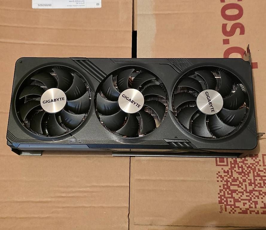 Gigabyte Schede grafiche: RX 7800XT Gigabyte OC – Usato da Zug venduto da JOPAAA77