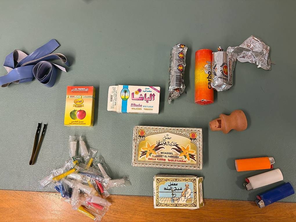 Narghilé: Nagruile/Shisha avec accessoires – Usato da Genève venduto da Johnny345 1