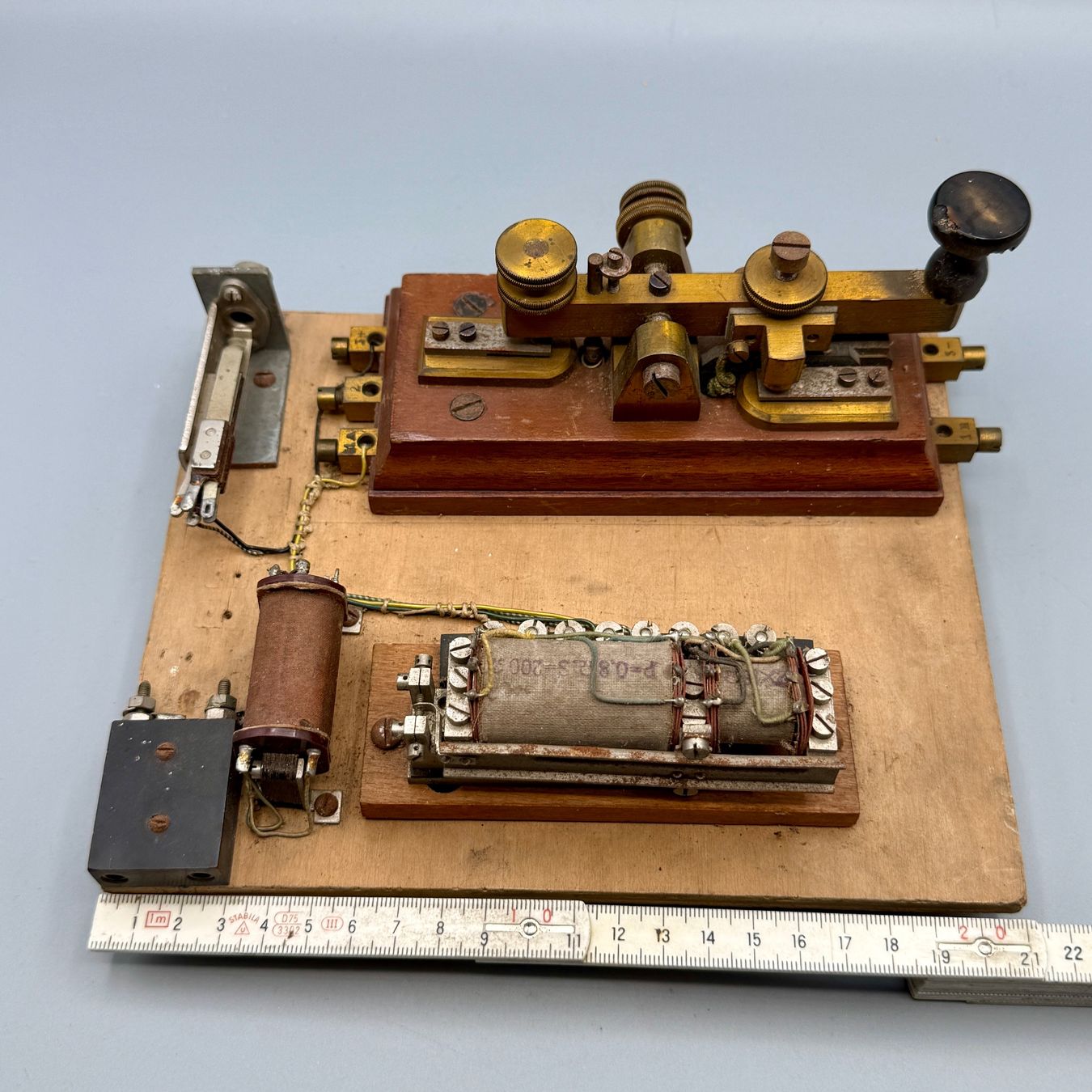 Telefone: Antiker Morsetelegraph – Gebraucht aus Ueberstorf von Brocandi 8