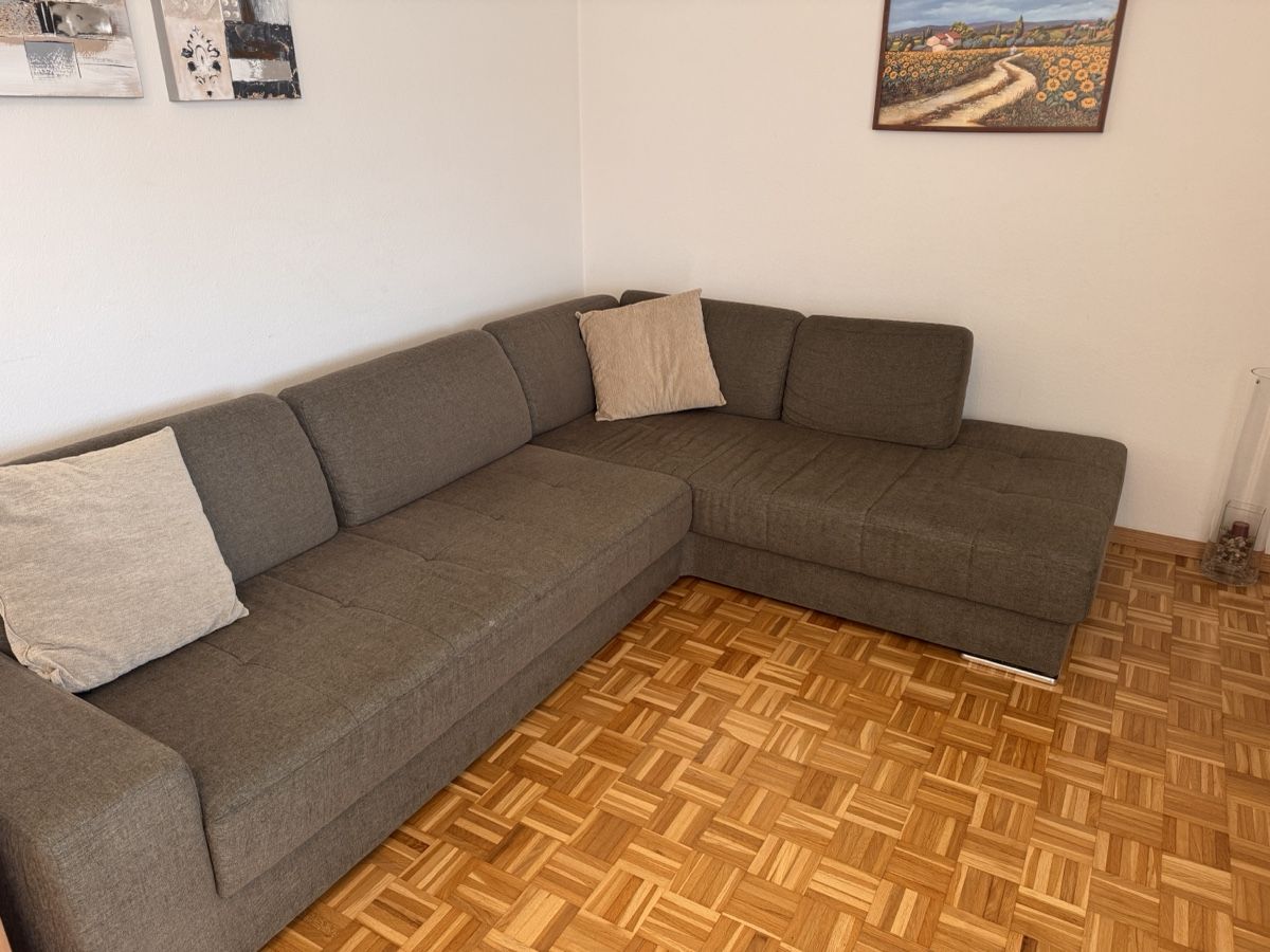 Sofas: Ecksofa grau mit Ottomane Stoffbezug – Gebraucht aus Liestal von yilyet