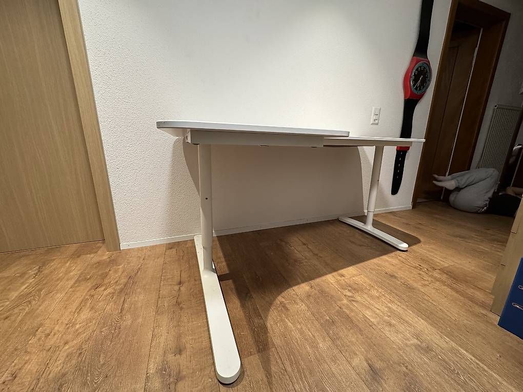 Scrivanie: Schreibtisch bekant von Ikea – Usato da Boswil venduto da MaKoBo 4