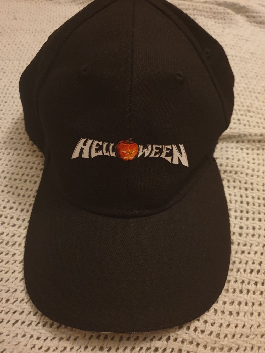 Hüte, Mützen & Caps: Helloween Cap, schwarz. – Neu und originalverpackt aus Olten von Marsmobil