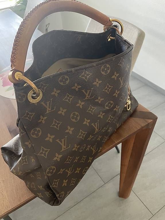 Louis Vuitton Borse da donna: Artsy Louis Vuitton Tasche – Usato da Adliswil venduto da kalifornien01