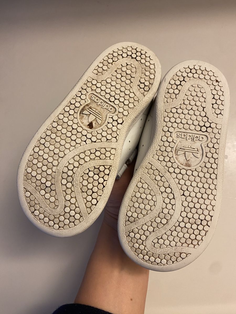 Adidas Scarpe per ragazzi: Stan Smith Adidas sneakers 24 – Usato da Zürich venduto da Mariaov 1