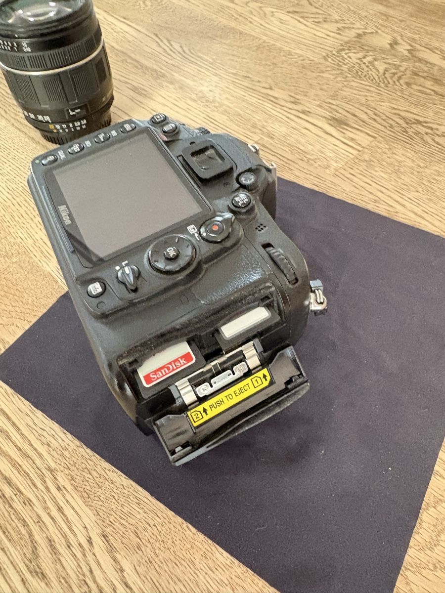 Nikon Kamera: Nikon D7000 – Gebraucht aus Schaffhausen von mh-sh 7