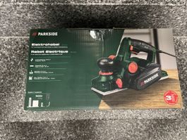 Elektrohobel von Parkside zurpräzisen Holzbearbeitung