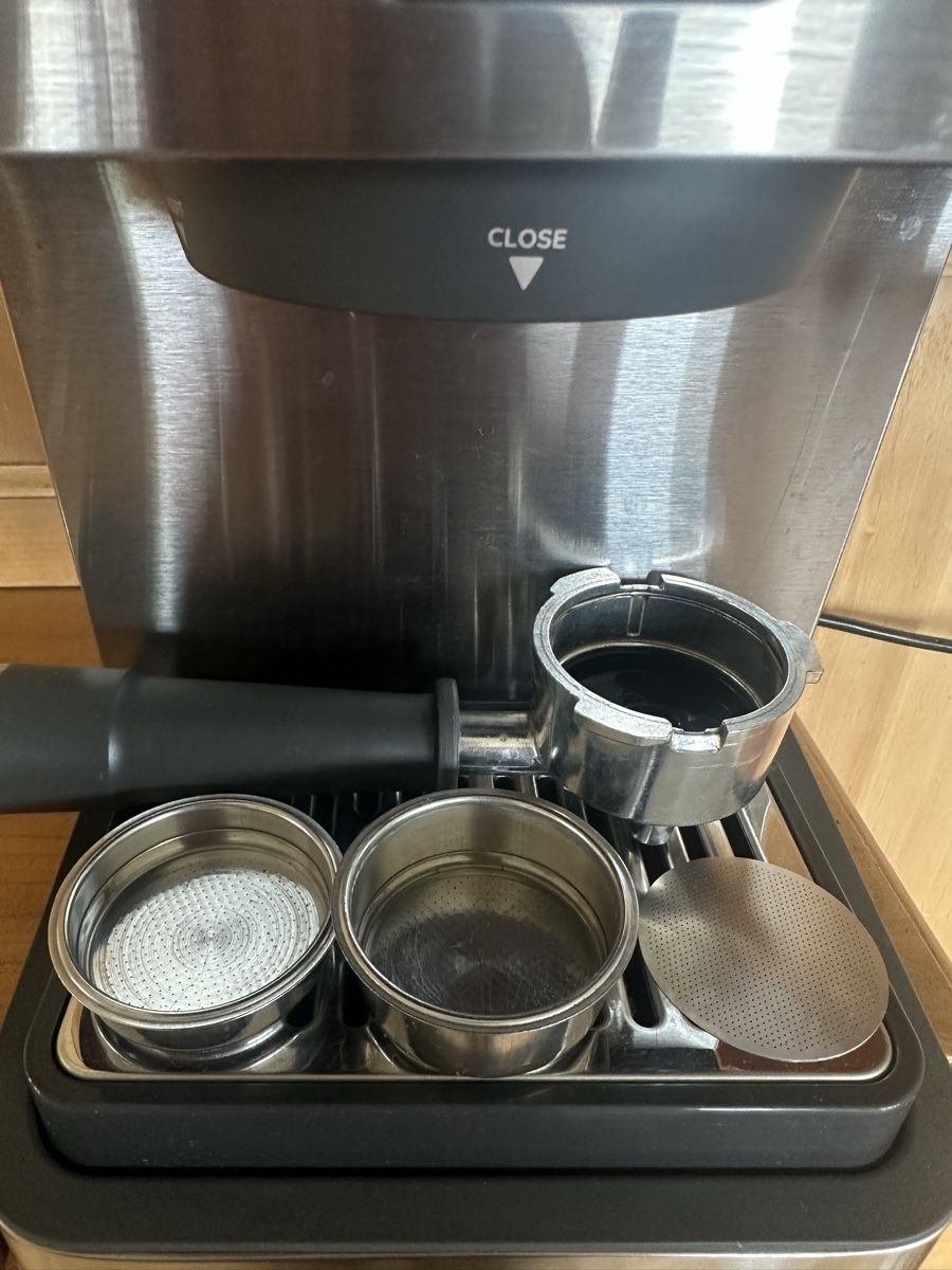 De'Longhi Machines à café & Machines à expresso: DeLonghi La Specialista Espresso Machine used – D'occasion à Blonay par sae_6sgw 1