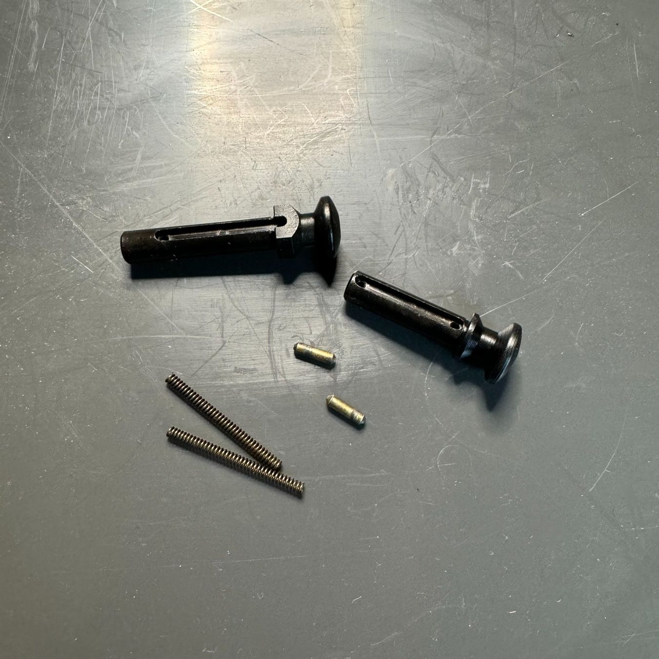 Tutti gli attrezzi: YHM EZ-Pull Takedown Pin Set (AR-15) – Usato da Collex venduto da commander31