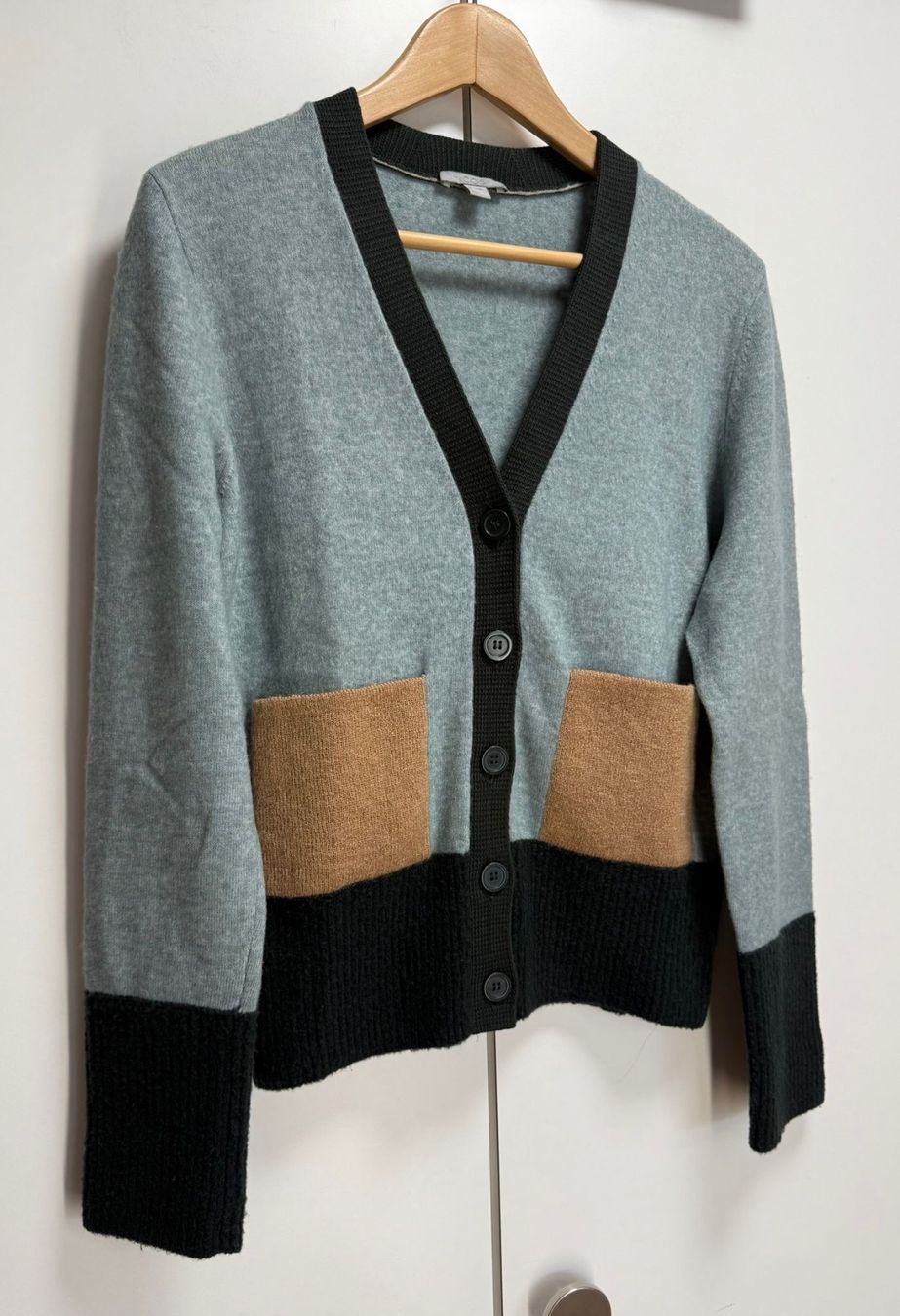Cos Jacken: COS Strickjacke Damen Gr. S - 60% Wolle – Gebraucht aus Frauenfeld von LIL_NA 1