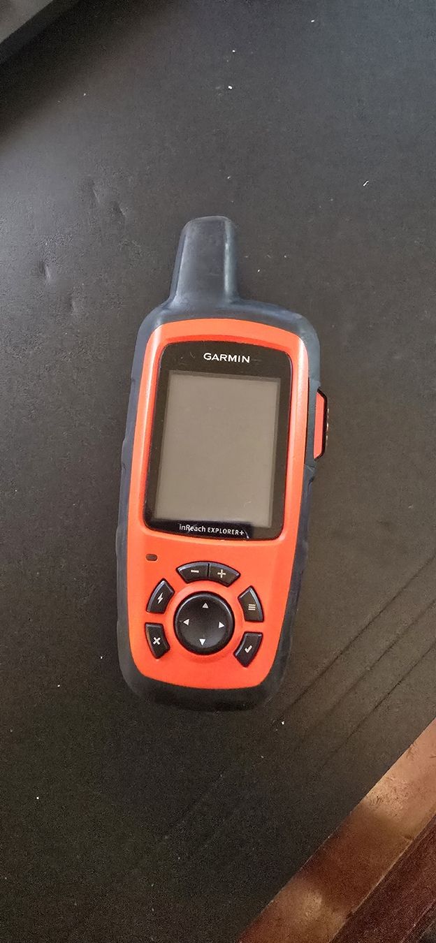 Garmin Navigatori: Garmin inReach EXPLORER+ – Usato da Collombey venduto da VincenzoCatania 2