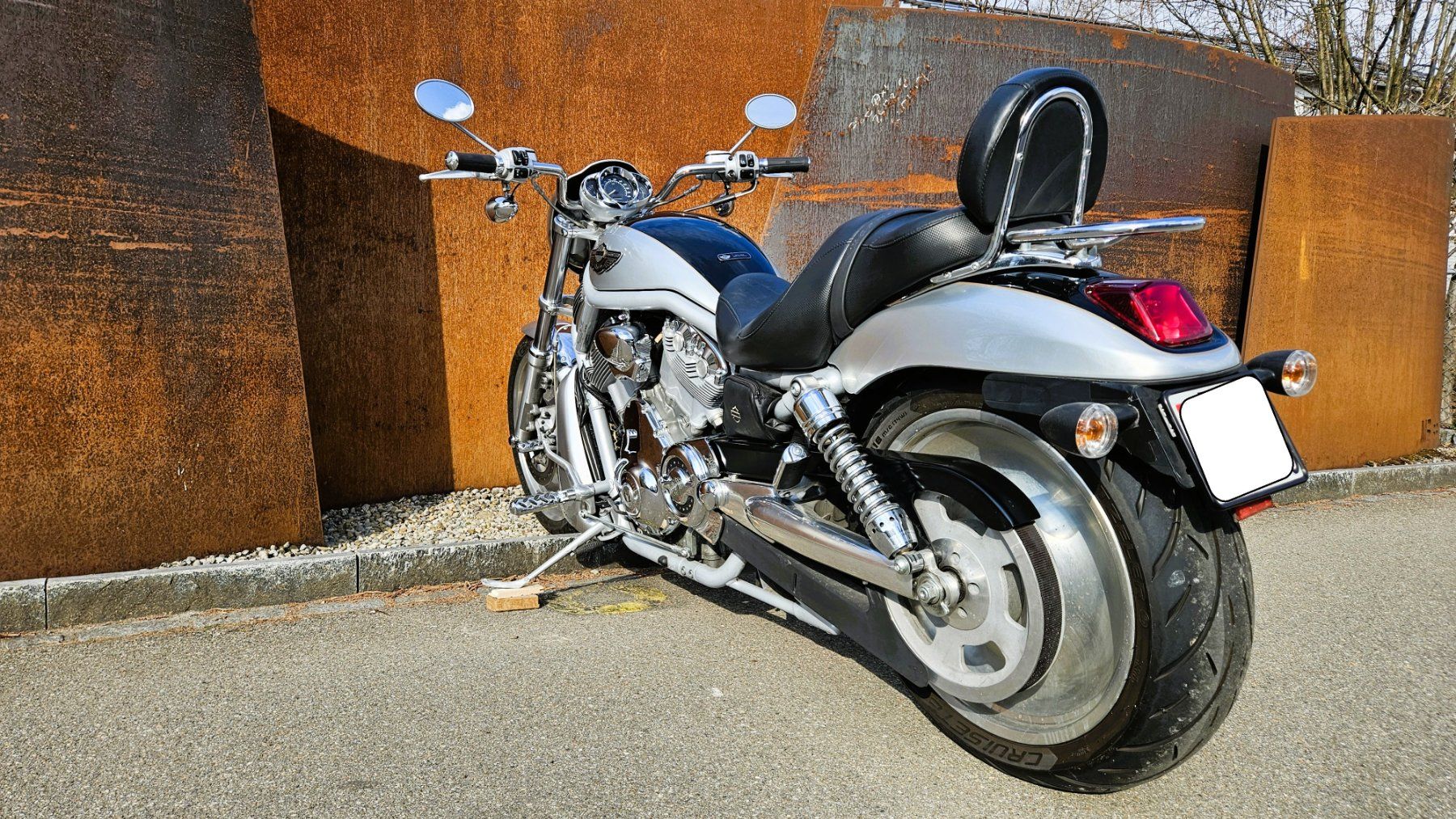 Harley-Davidson Chopper: Harley Davidson V-Rod Power Bike, Top Zustand – Gebraucht aus Dürnten von Quercus32 5