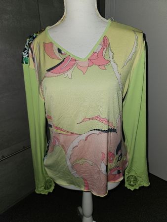 Langarmshirt Damen Grösse 2 floral gemustert 