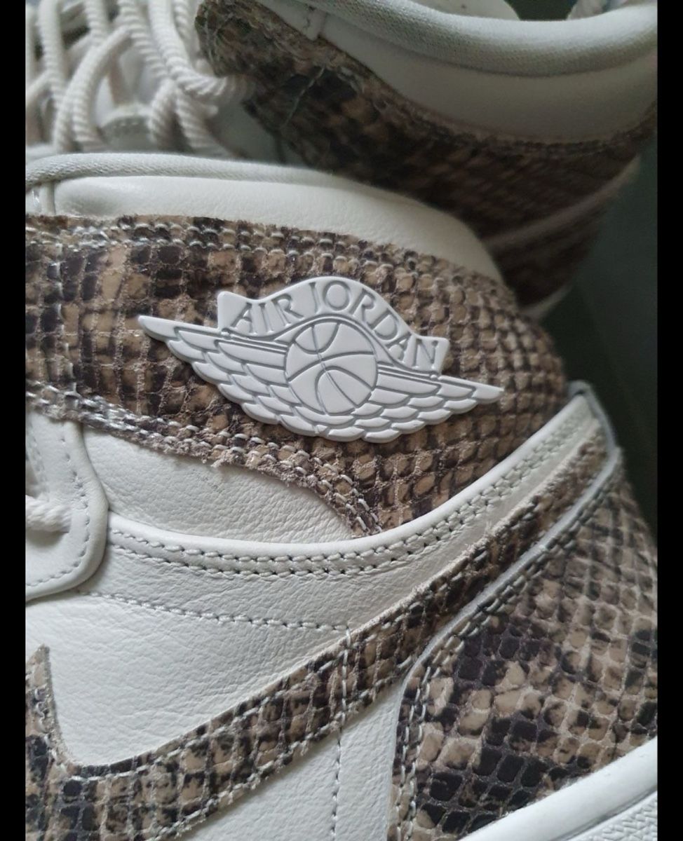 Jordan Scarpe da donna: Air Jordan 1 High – Nuovo (secondo la descrizione) da Genève venduto da Buklaw 6