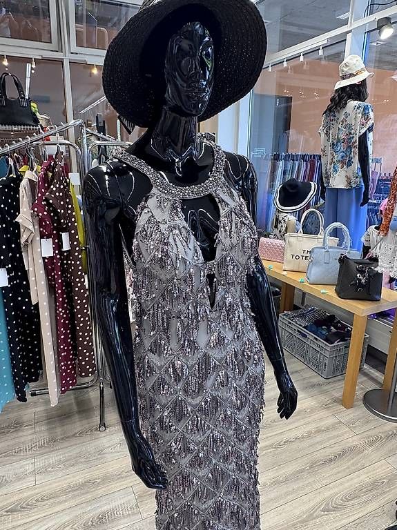 Vestiti: Elegante Abendkleider  – Usato da Fislisbach venduto da ant_sws8 1