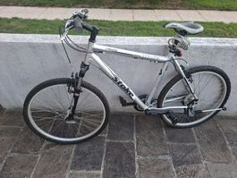 VTT Stoke Orion argenté, composants Shimano, jamais utilisé