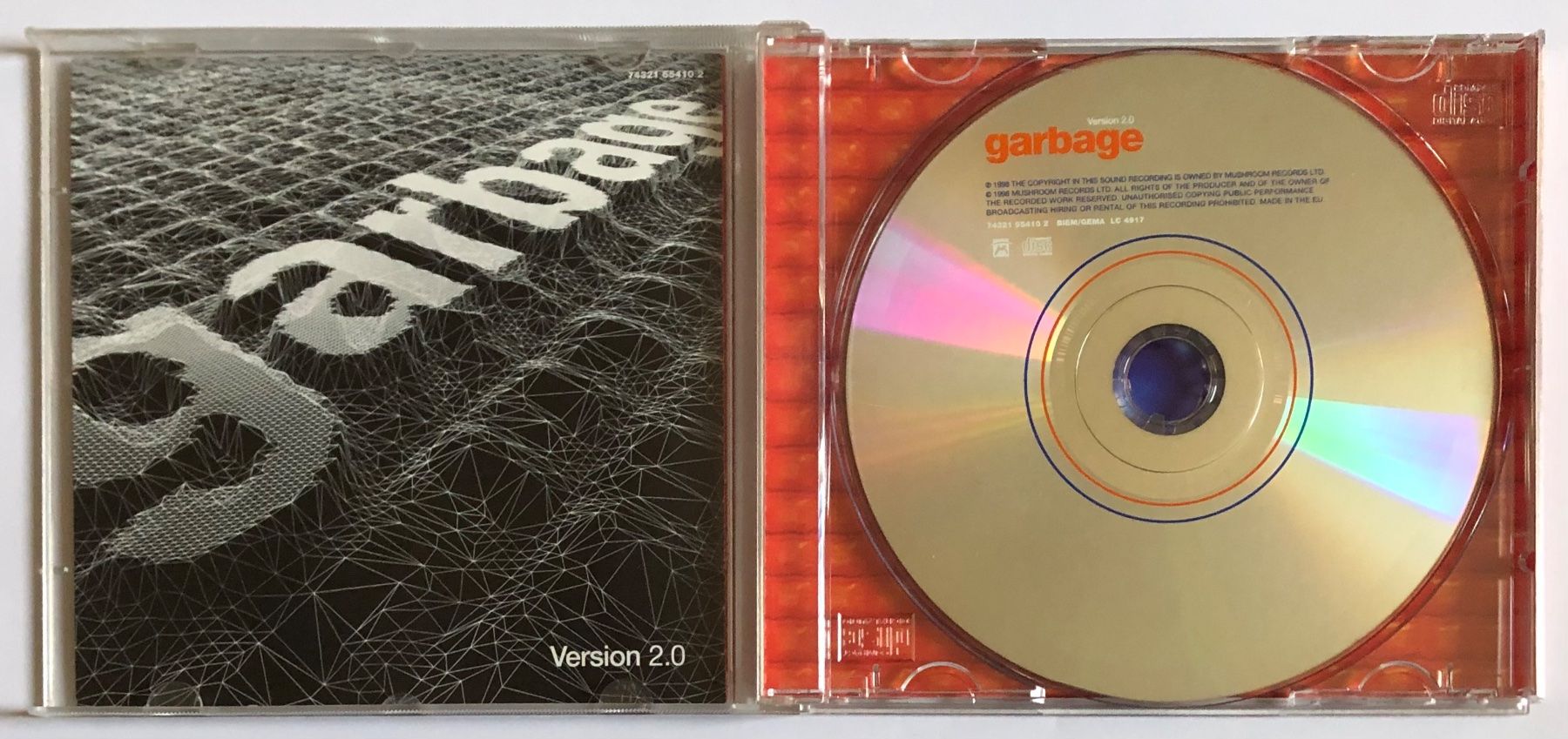 CDs: GARBAGE - VERSION 2.0 – D'occasion à Poliez-Pittet par Newtown-Records 2