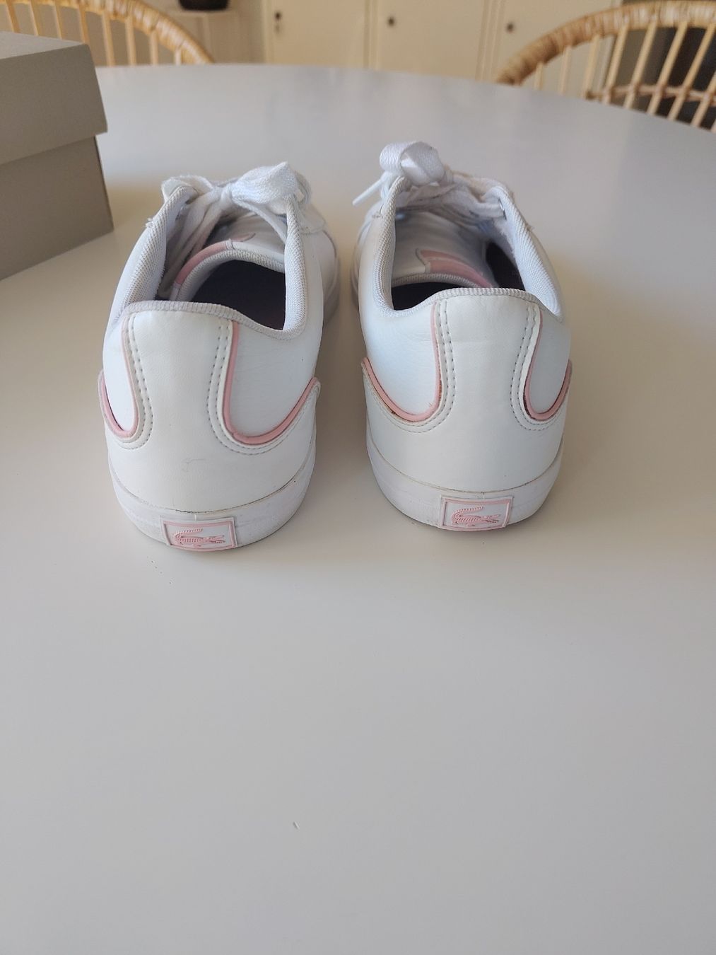 Lacoste Damenschuhe: Lacoste Sneakers Gr 39 weiss/rosa – Gebraucht aus Aarau von Prima_vera 2