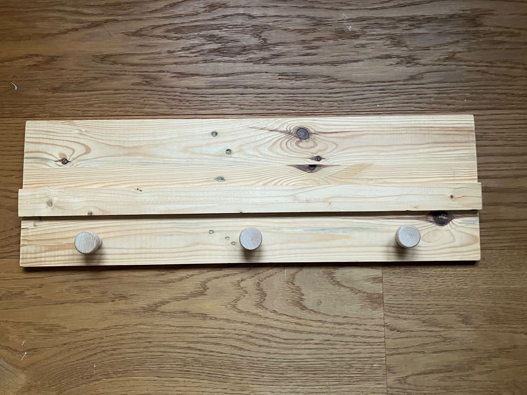Guardaroba: Handgemachte Garderobe aus Holz – Nuovo (secondo la descrizione) da Unterägeri venduto da Bettsofa123