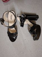 NeroGiardini Lackleder-Sandaletten Schwarz  Gr. 39