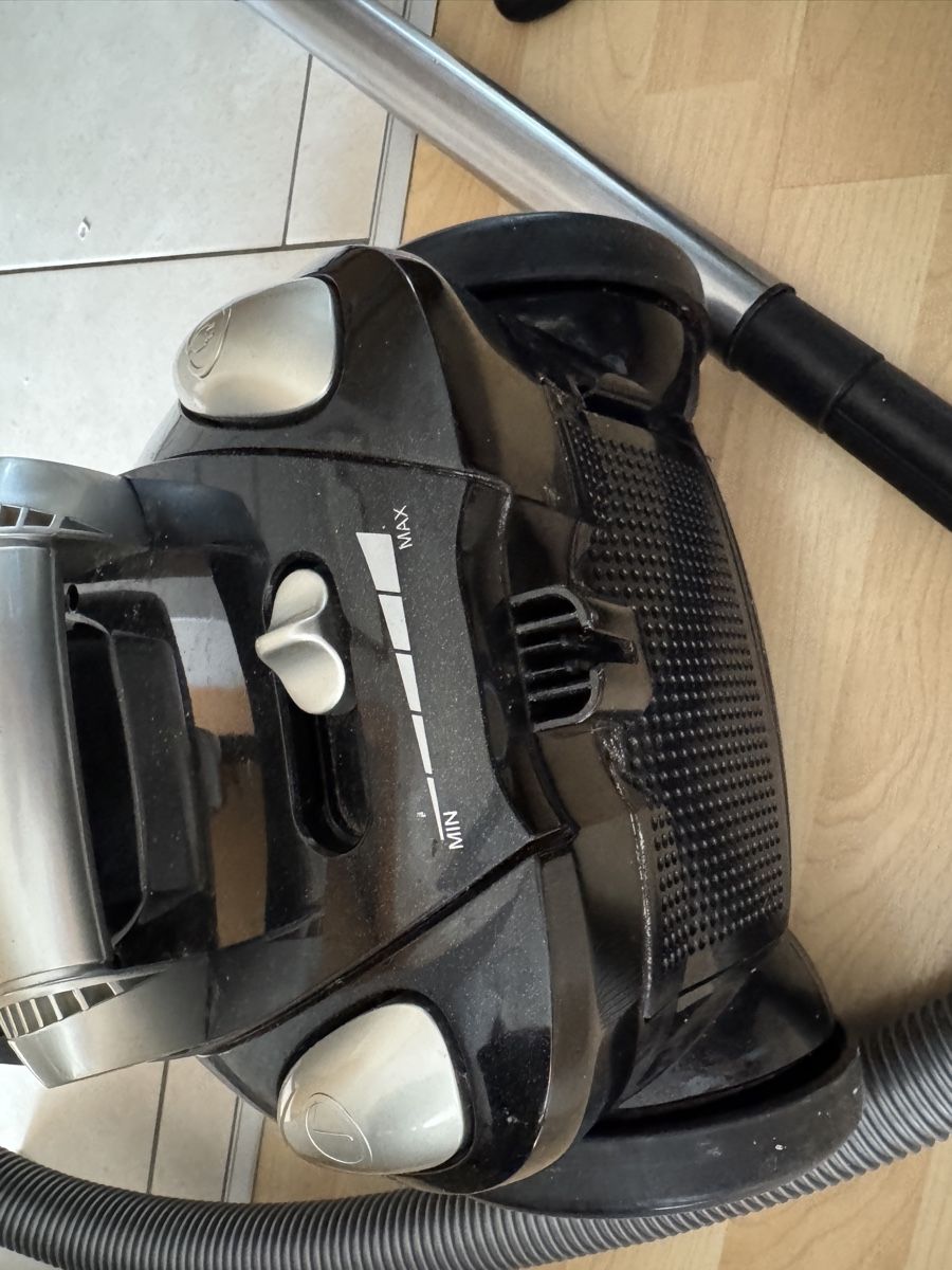 Primotecq Aspirapolveri & Accessori: Fust Primotecq Staubsauger CST 500 - Saugstark! – Usato da Zermatt venduto da Oli4.c 3