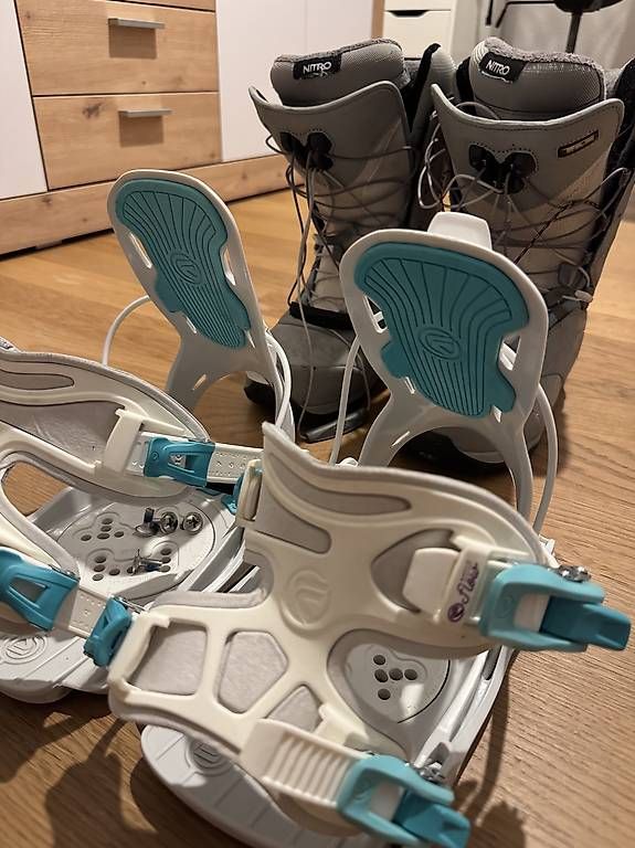 Snowboard Nitro Herrenschuhe: Snowboardschuhe Gr.42 Nitro + neue Flow-Bindung – Gebraucht aus Wauwil von Nanukina 1