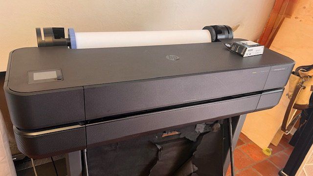 Hewlett Packard Stampanti: HP DesignJet T250 24-in A1-Plotter – Usato da Unterentfelden venduto da Wishingwell