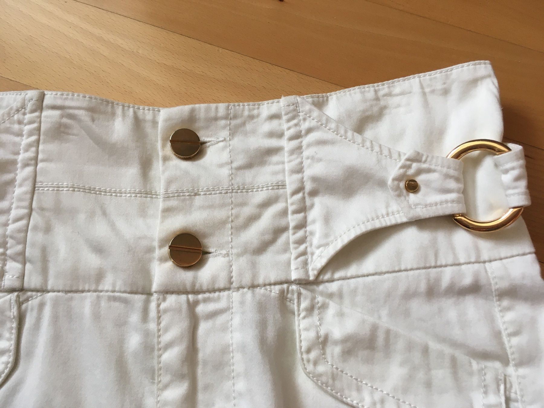 Guess Röcke: Jupe crayon Guess taille haute blanc crème 26 – Neu (gemäss Beschreibung) aus Genève von Libellule477 4