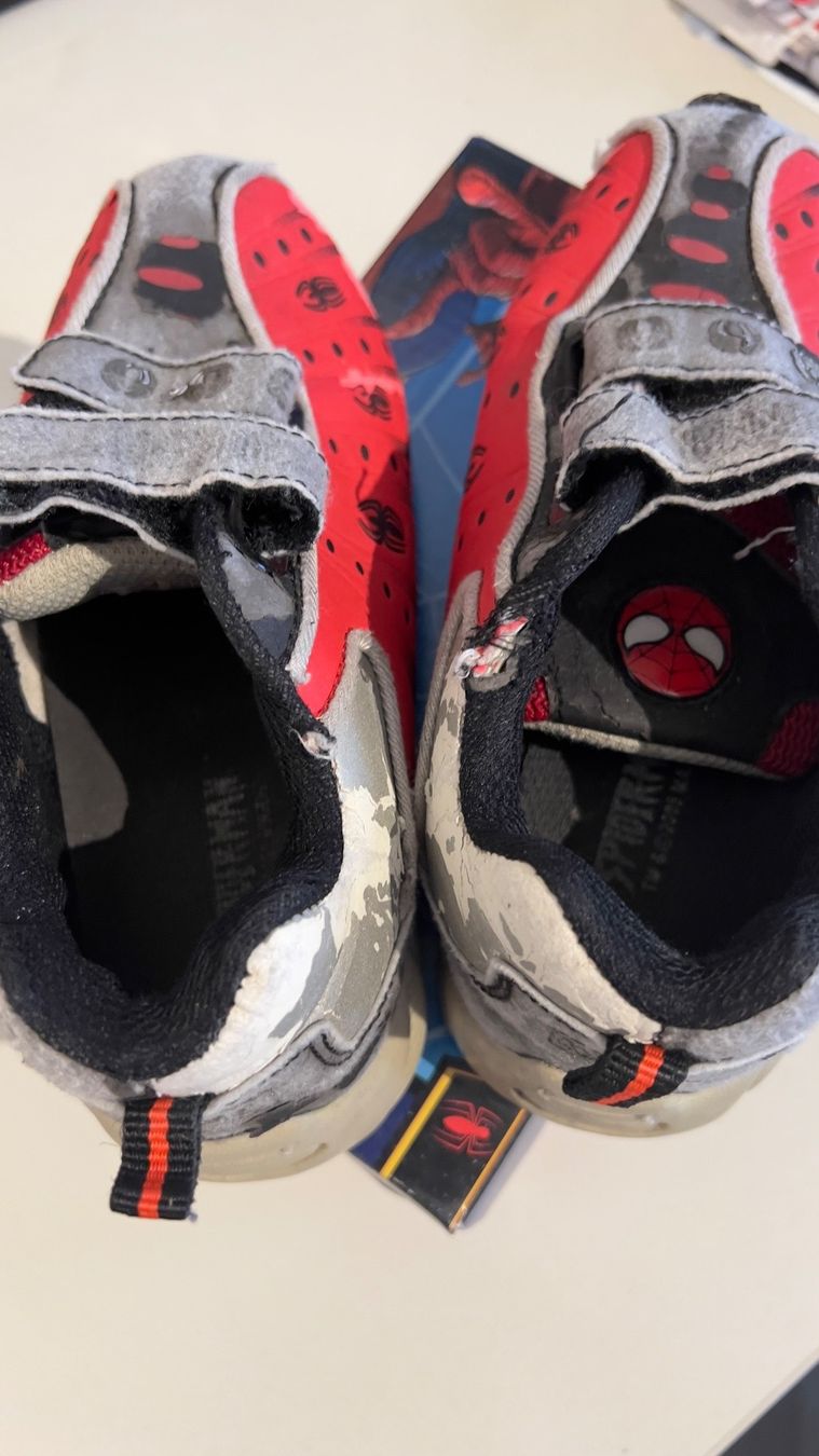 Herrenschuhe: SPYDERMAN KINDER SCHUHE 31 AB FR.1.- – Gebraucht aus Zürich von sepp69 2