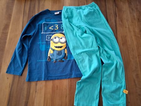 Minions Pyjama blau gelb Grösse 140 guter Zustand