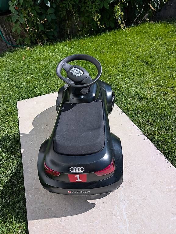 Veicoli per bambini: Rutschauto Audi mit LED Lichtern vorne – Usato da Urdorf venduto da Cat_Com 2