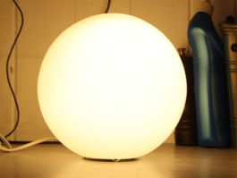 KUGELLAMPE AUS GLAS LAMPE