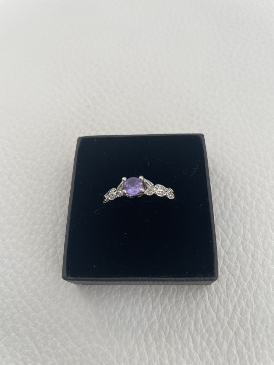Anelli: Eleganter Ring 925 versilbert mit Amethyst Gr 59 – Nuovo (secondo la descrizione) da Rüti ZH venduto da kar_xx9l 1