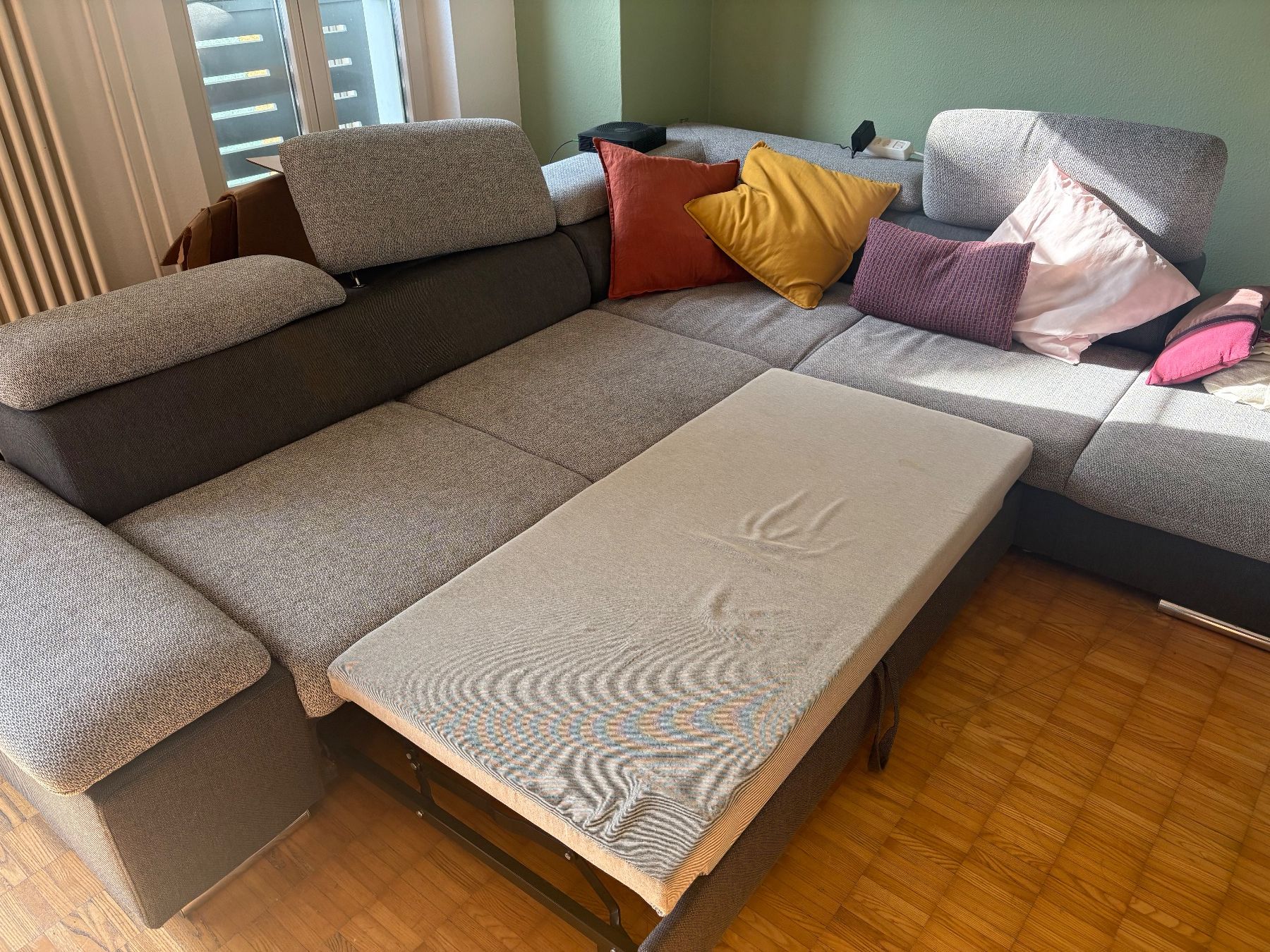 Divani: Graues Eckesofa, Stoff, fürs Wohnzimmer – Usato da St. Gallen venduto da ana_shp5 2