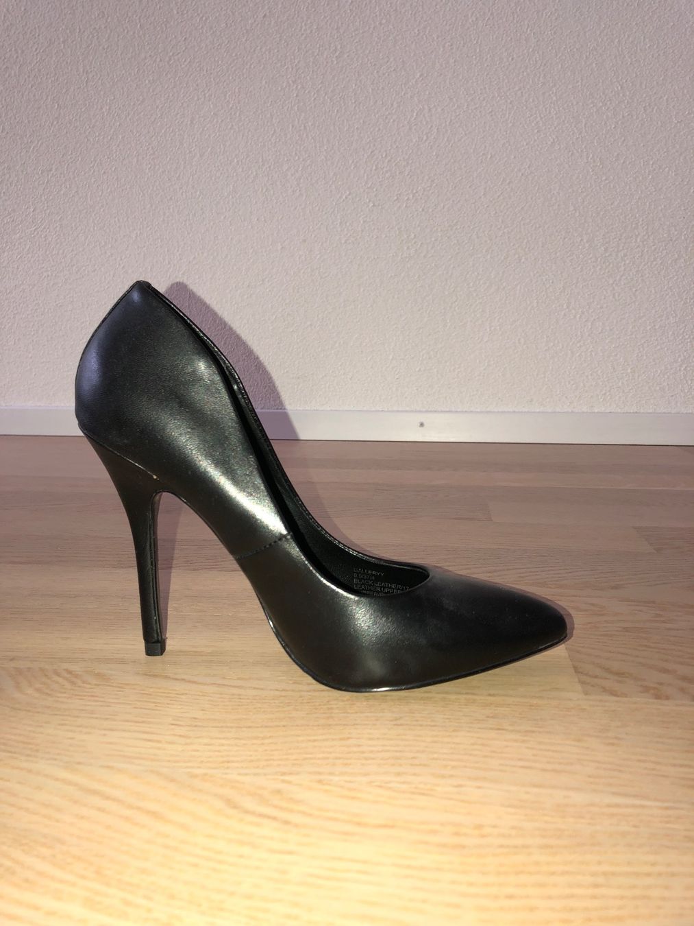 Steve Madden Scarpe da donna: STEVE MADDEN Pumps schwarz Gr. 37 – Nuovo (secondo la descrizione) da Zürich venduto da sel_w5sd 2