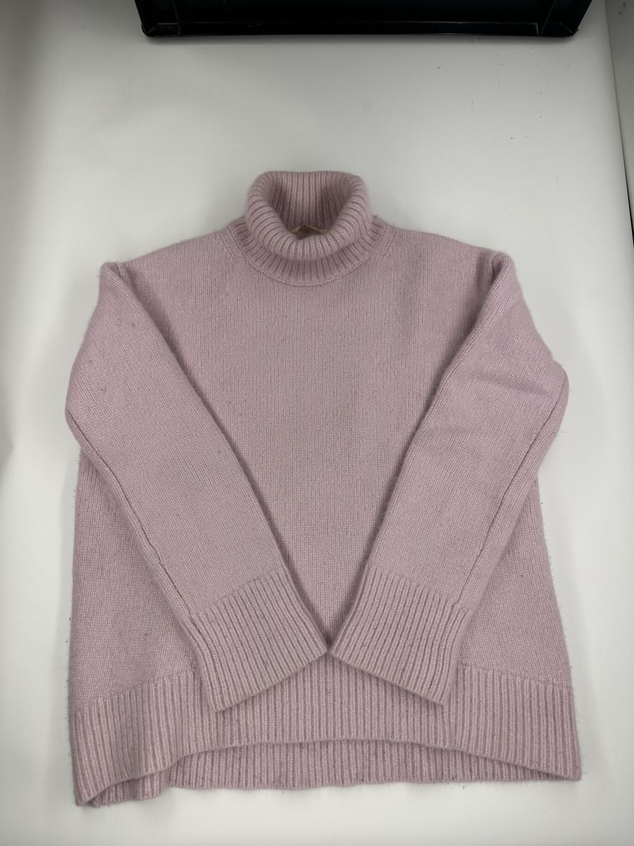 Celine Pulls & Sweat-shirts: Celine Rollkragenpullover Gr. S, Rosa, – D'occasion à Luzern par kim221080