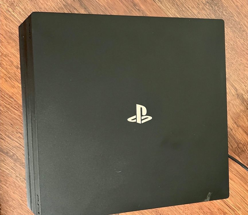 Sony PlayStation 4 Pro Kaufen auf Ricardo