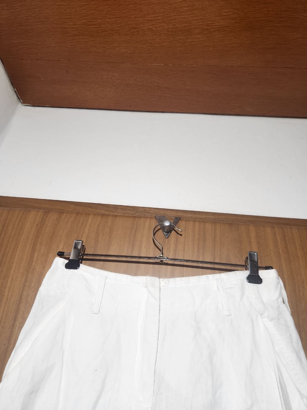 Cacharel Pantaloni: Pantalon blanc en lin Cacharel taille 36  été – Usato da Niedergösgen venduto da Eva2410 6