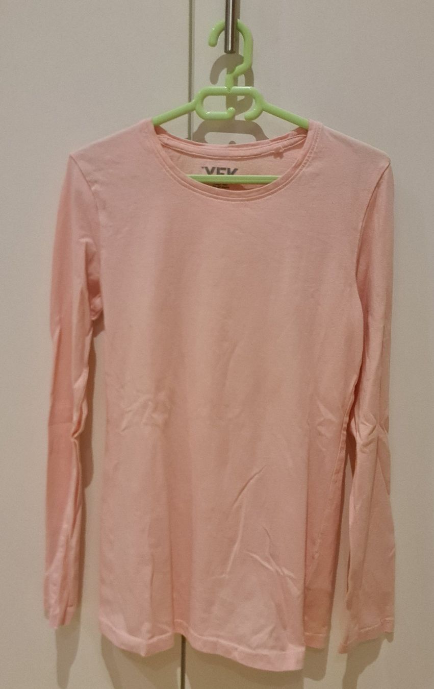 Pullover & Sweatshirts: Beasic- Langarmshirt für Kinder – Gebraucht aus Fehraltorf von Sumin