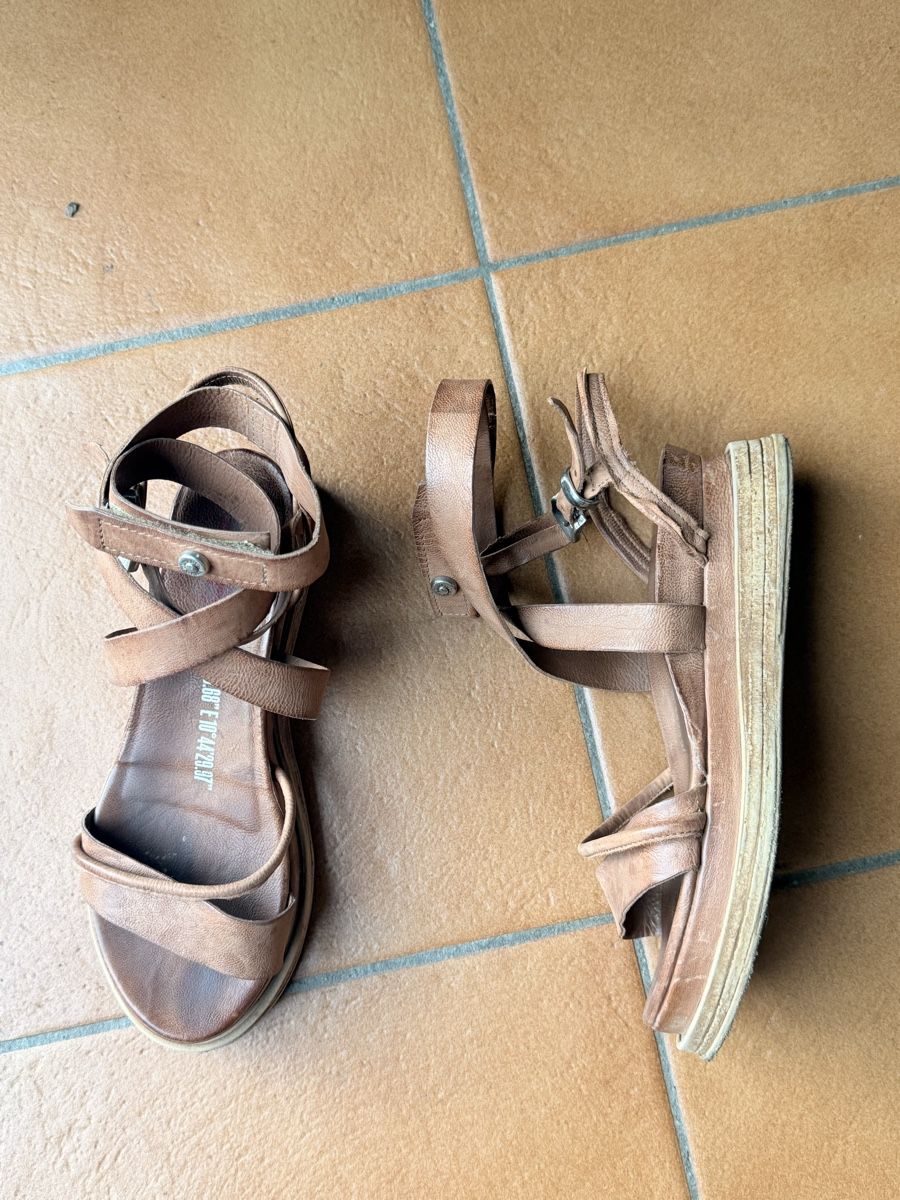 A.S.98 Chaussures femmes: A.S. 98 sandali num.38 – D'occasion à Bellinzona par bul_mvy5 1