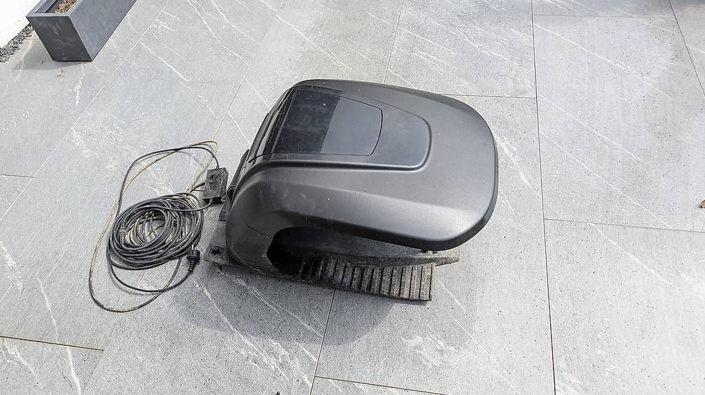 Robomow Tagliaerba: Tondeuse robot à vendre  Robomow RK1000 – Usato da Gryon venduto da alextbates 2