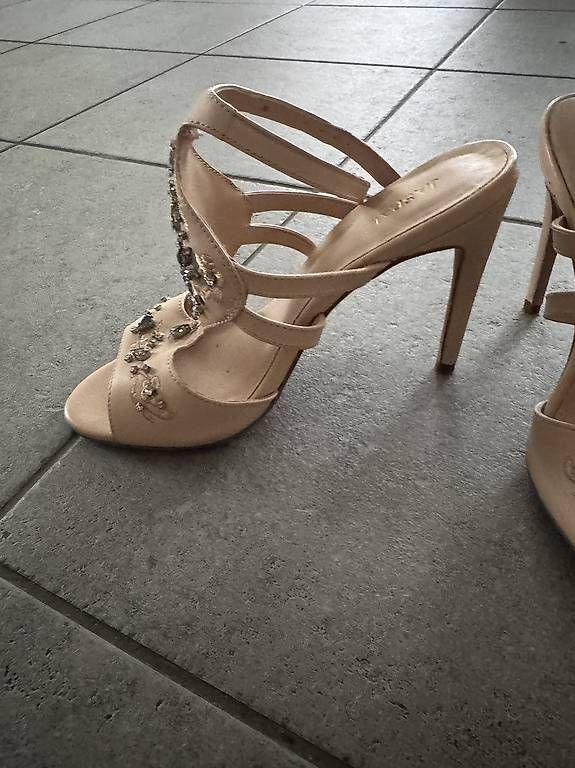 Scarpe da donna: High Heels – Usato da Basel venduto da Spielzeugverkauf 1