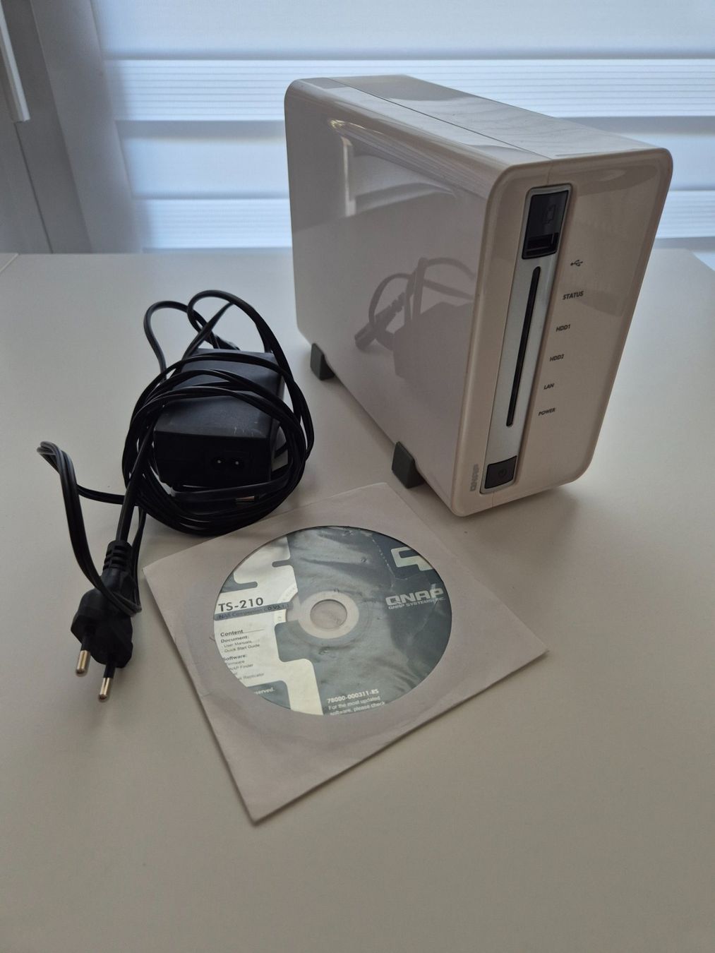 Qnap Server: QNAP TS-210 NAS 2TB – Usato da Zürich venduto da pau_y8mv