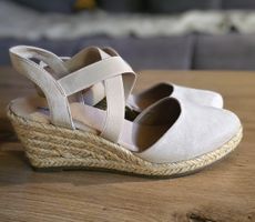 Damen Sandalen (unbenützt)