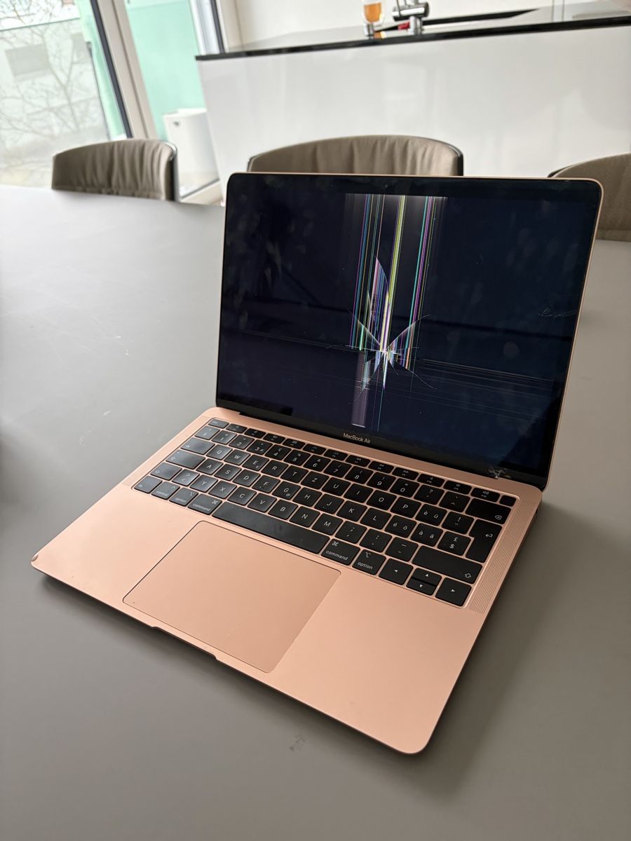 Apple Notebook: MacBook Air Gold – Usato da Zug venduto da Astraion200 3