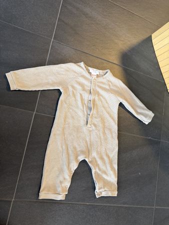 Zara Baby Overall beige gerippt Grösse 74 6-9 Monate