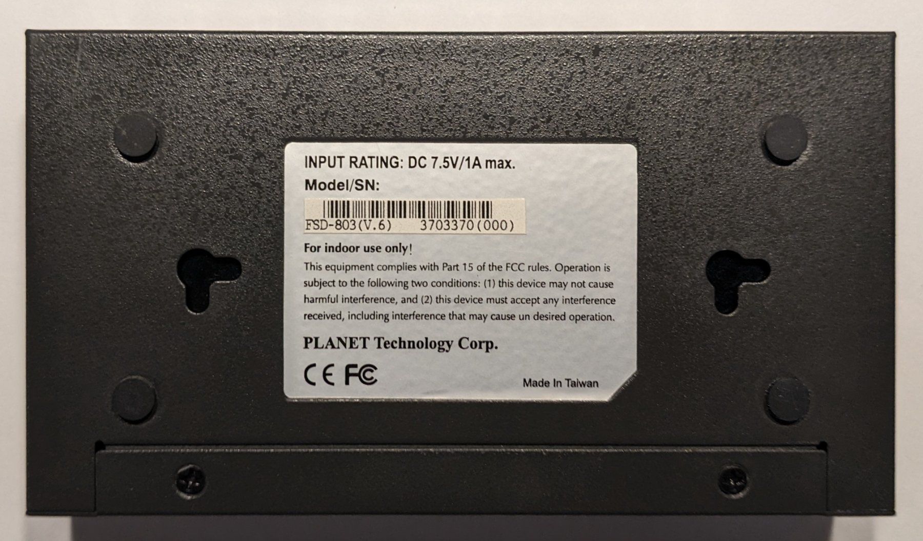 Hub & Switch: Planet FSD-803 8-Port 10/100Mbps Fast Ethernet Switch – Usato da Adliswil venduto da hippophile 3